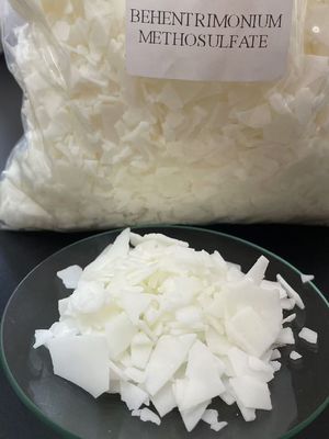 Behentrimonium metosulfato per migliorare la lucentezza e la gestione dei capelli